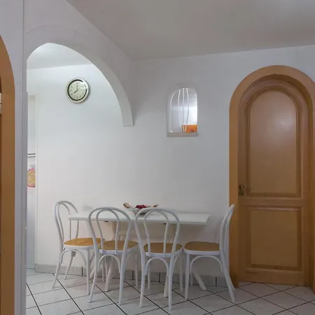 Bomboniera Di Cisternino